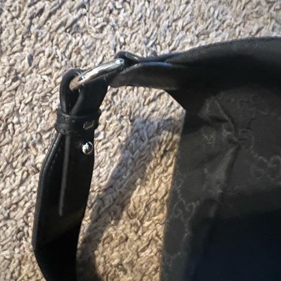 Gucci Dufflebag - Picture 4 of 6